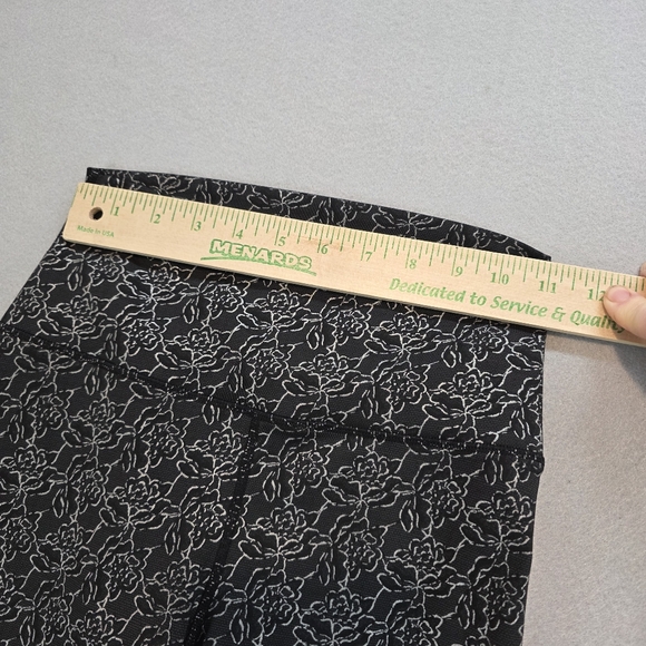 Carbon38 Black High Rise 7/8 Lace Floral Pearl Print Metallic Silver Leggings S - Picture 8 of 9